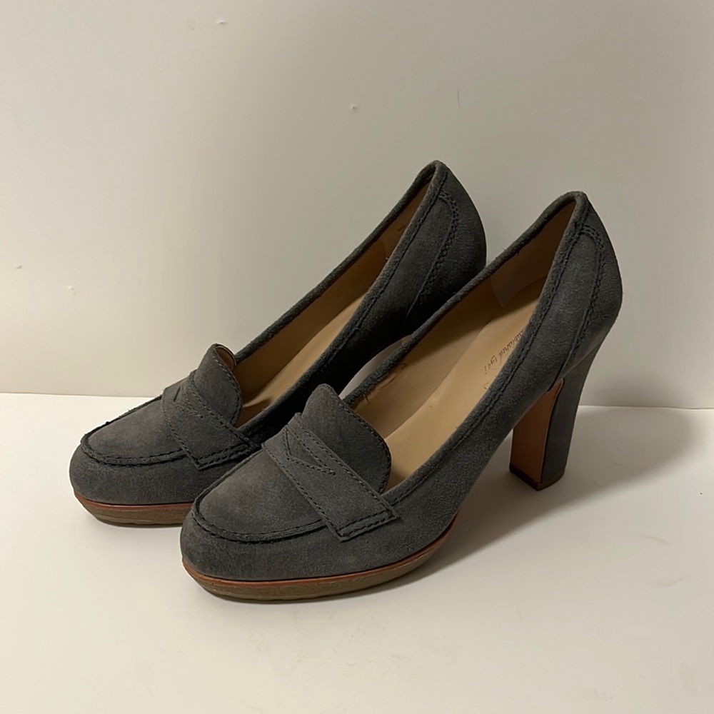 Talbots Grey Suede Heel - Picture 2 of 7